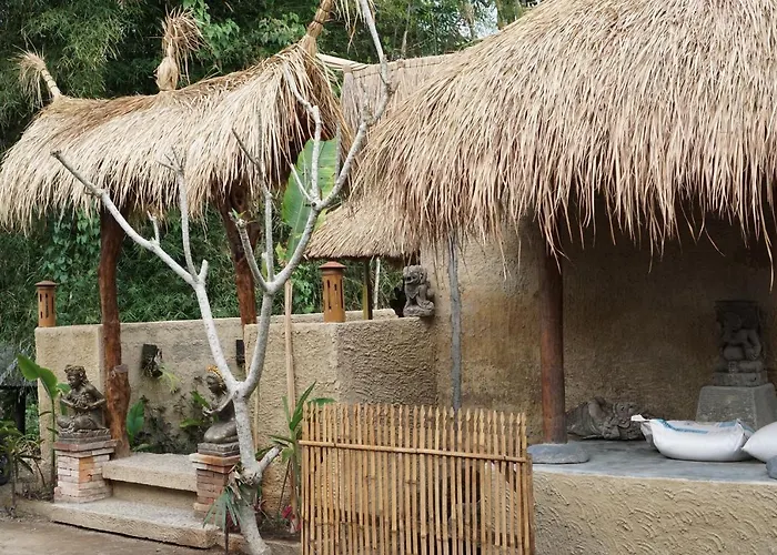 Lodge Bali Bamboo Jungle Huts And