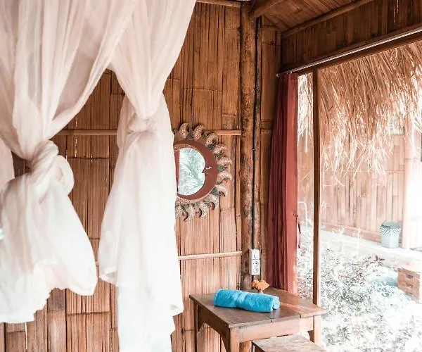 Bali Bamboo Jungle Huts And Lodge *